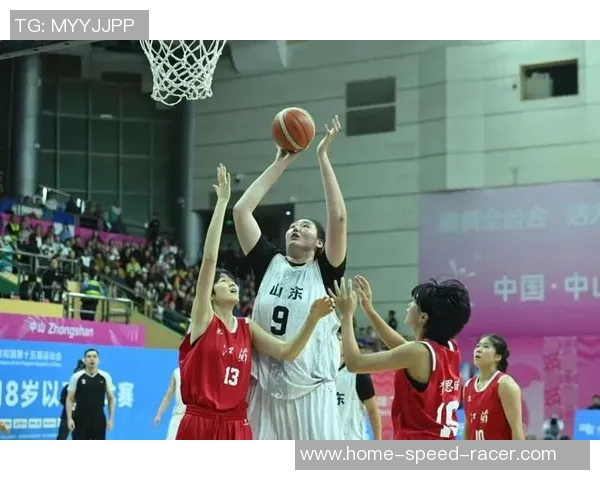 身高2米23的济南姑娘成功入选中国女篮全力备战亚洲杯赛事